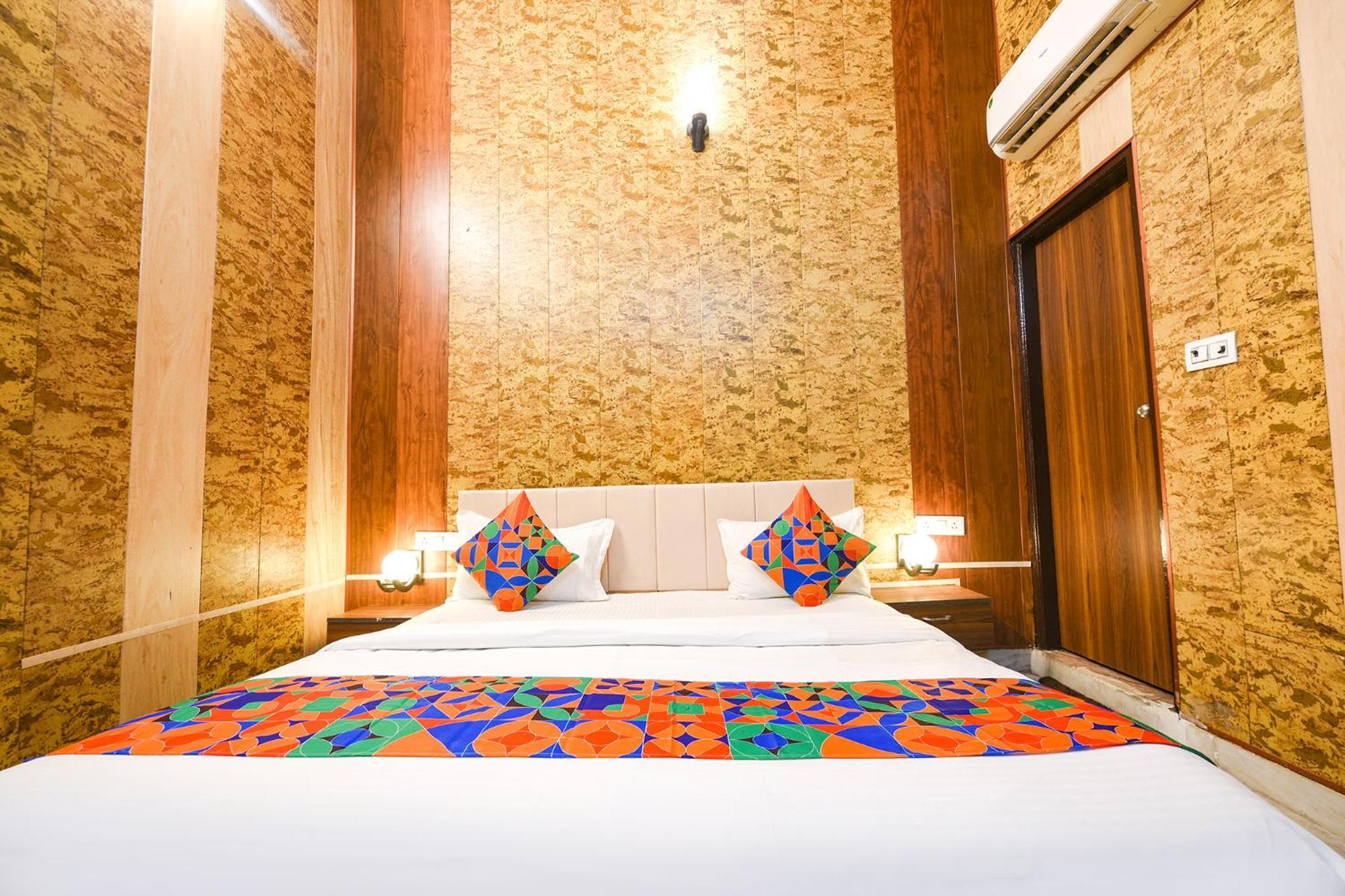 Fabhotel The Grand Palace Faridabad Exterior foto