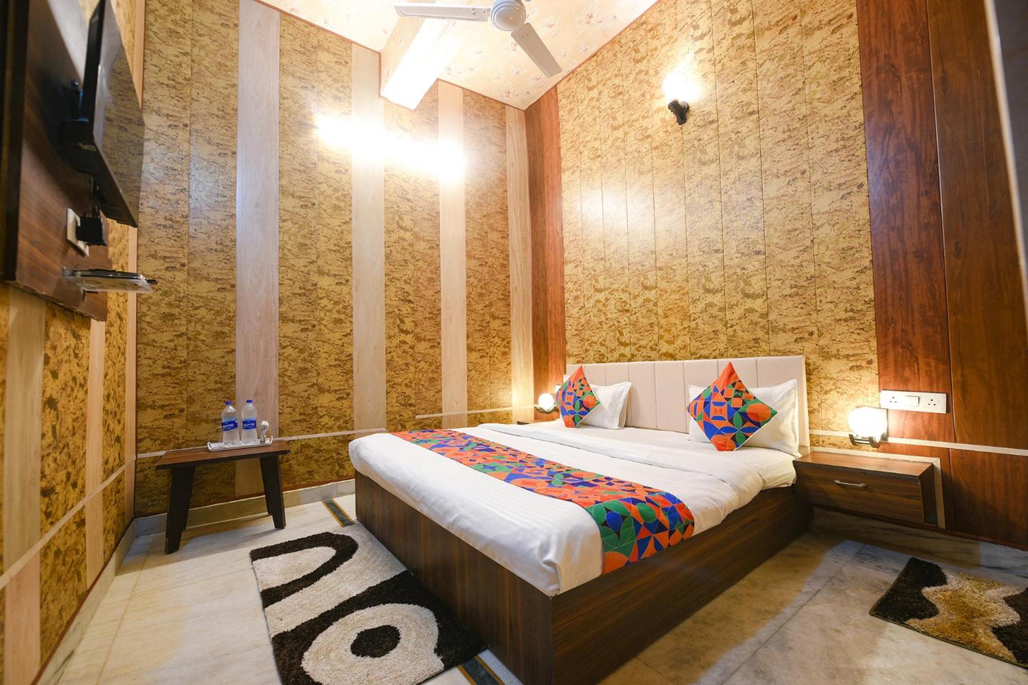 Fabhotel The Grand Palace Faridabad Exterior foto